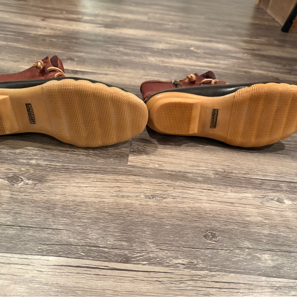 SPERRY SALTWATER DUCK BOOTS - LIKE NEW! SIZE 8 - Picture 5 of 6